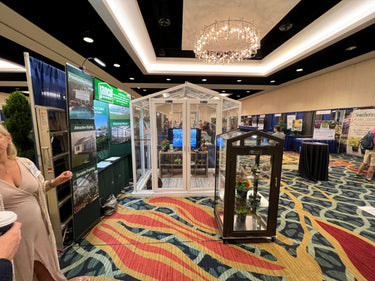 Janco greenhouse Sago Greenhouse 5' x 8' with clear panels and sturdy frame for gardening and plant protection.